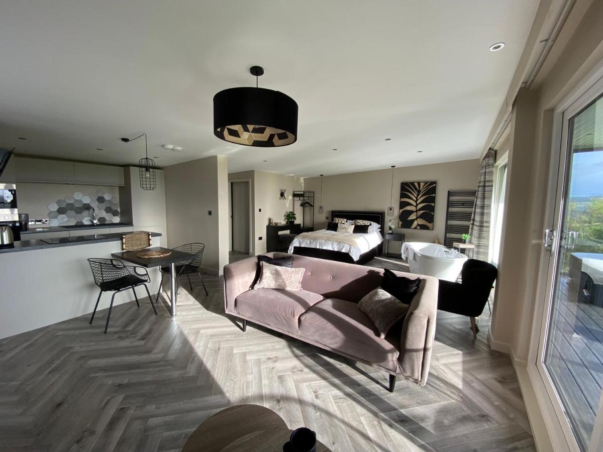 Loudoun Mains Luxury Lodges Newmilns Bagian luar foto