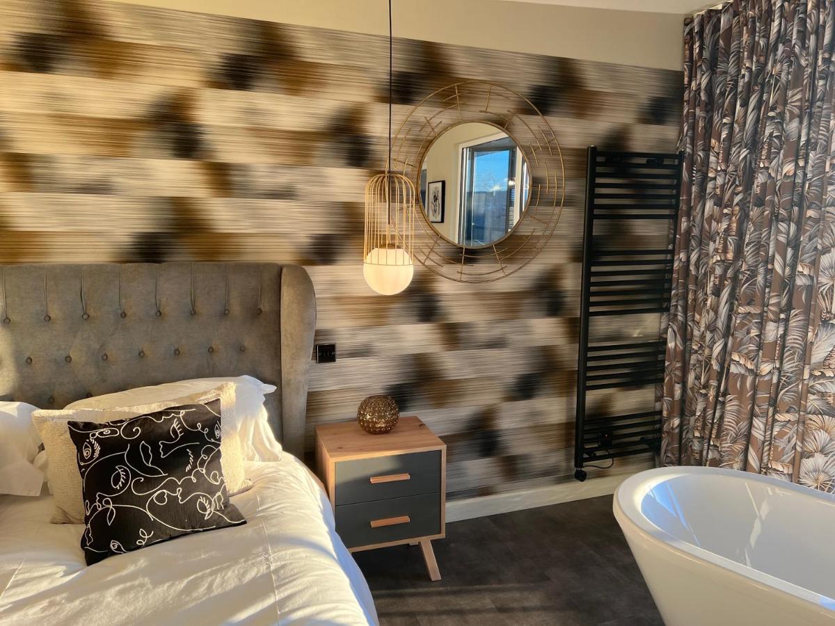 Loudoun Mains Luxury Lodges Newmilns Bagian luar foto
